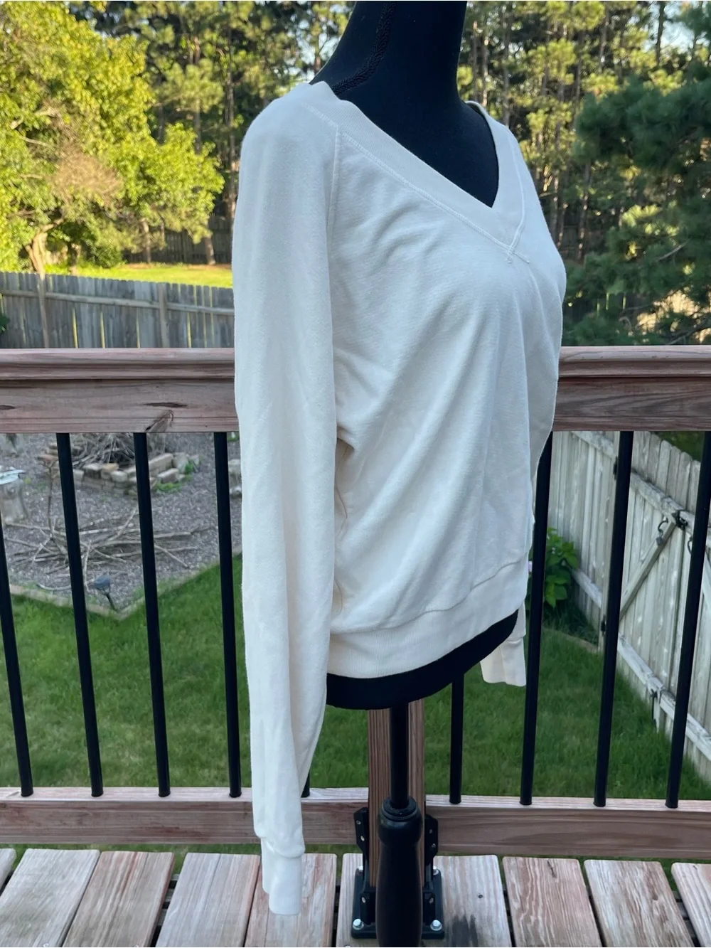 Perfectwhitetee Sinead Relaxed French Terry V Neck Sweatshirt Sz XS NWT